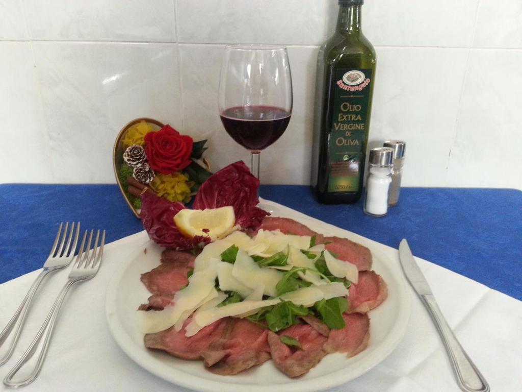 Albergo Pizzeria Sole San Giovanni Lupatoto Buitenkant foto